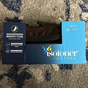 Isotoner Signature Men’s XL Size 11-12